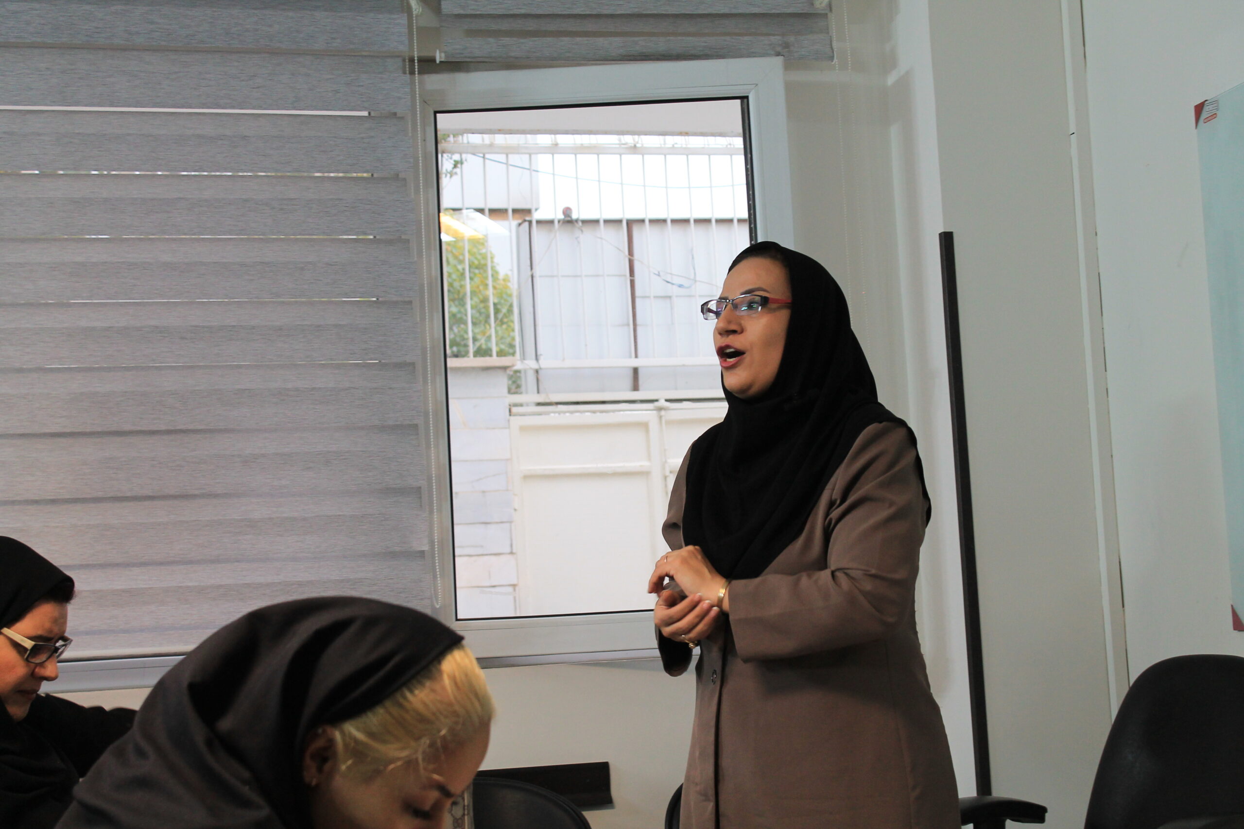 کلاس آموزشی پاسخگویی تلفنی در تهران