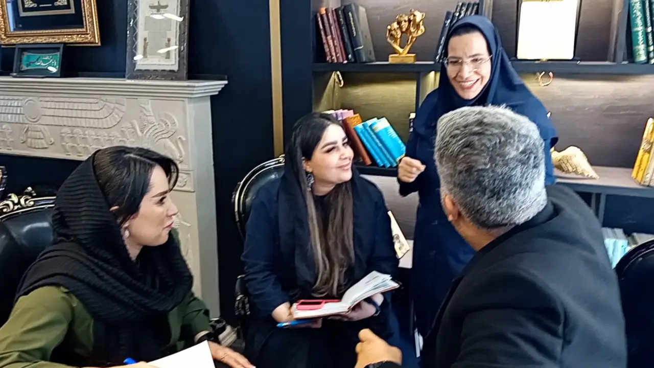 منیره دارستانی کوچینک حرفه ای